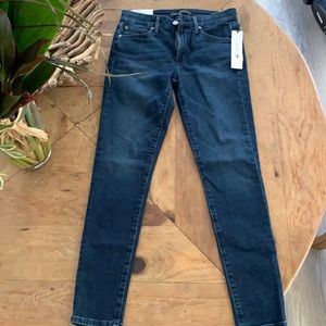 Joe’s Jeans the Icon Midrise Skinny Jean size 26